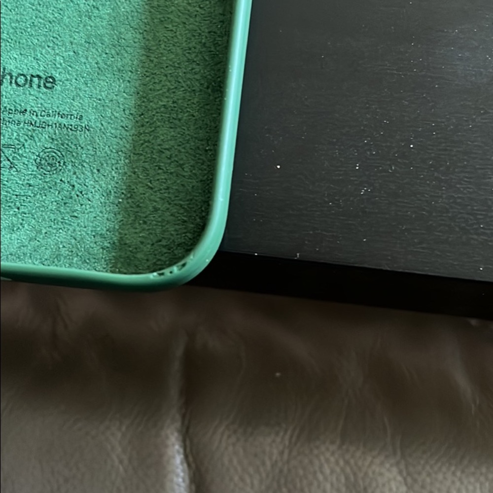 iPhone 13 Pro Max case - Picture 2 of 3